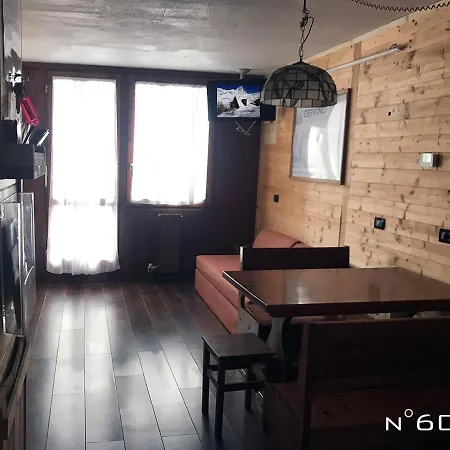 Lägenhet House Cervinia *